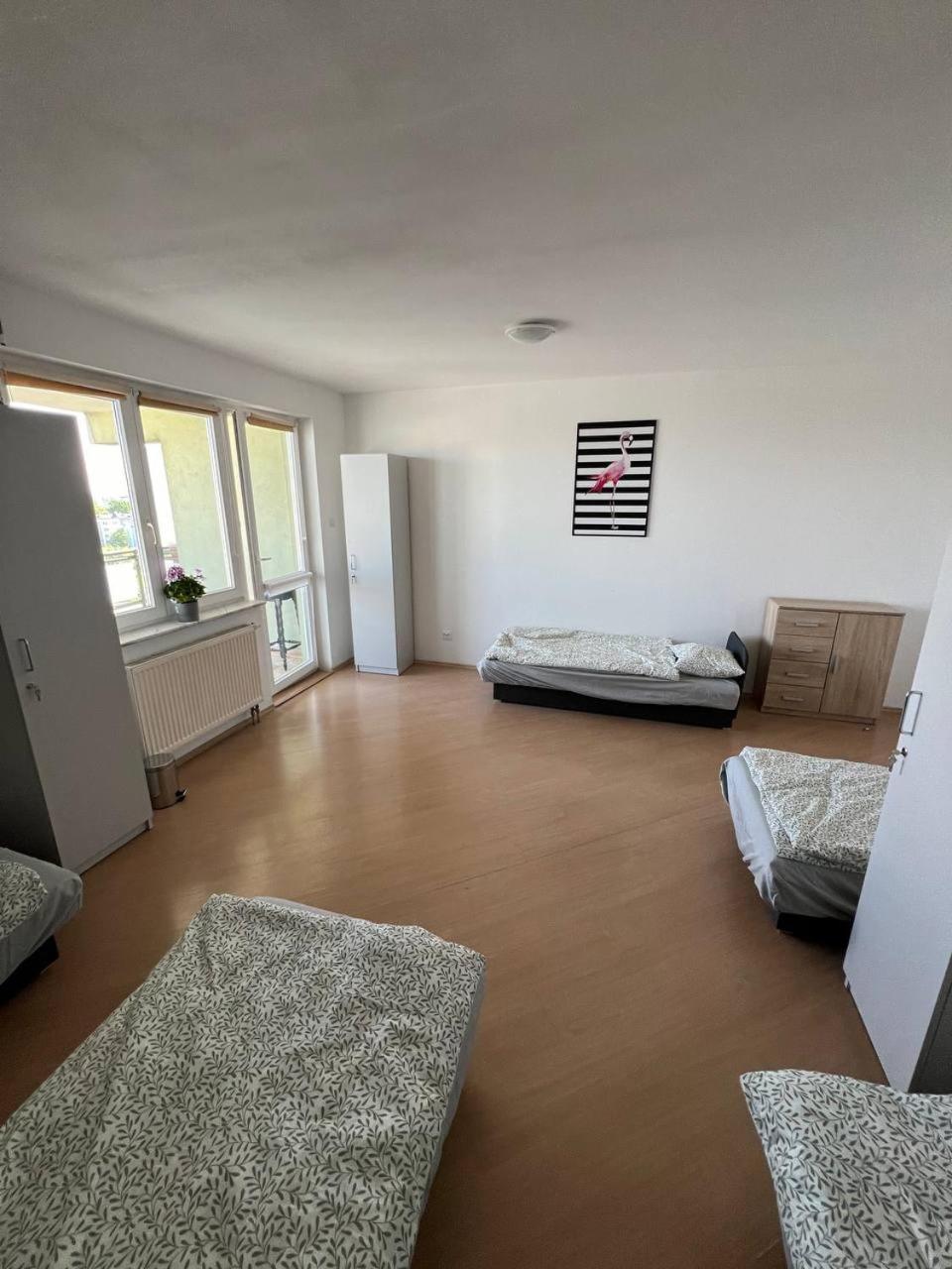Hostel „U Sashka” Warschau Buitenkant foto